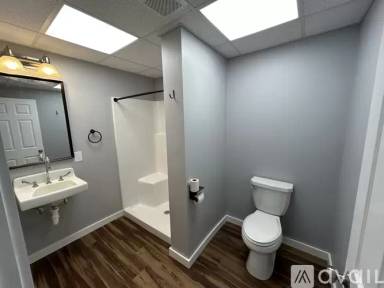 Main picture of 192 Washington Ave