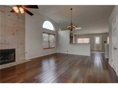 Main picture of 7128 Luz de Ojos Ct