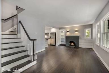 Main picture of 2227 N Lexington St