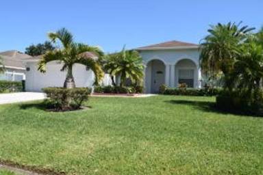 Main picture of 1074 SW Janar Ave