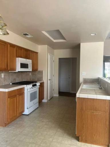 Main picture of 6313 Arciero St