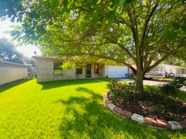 Main picture of 210 Kathy Ln