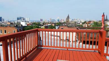 Main picture of 2202 E Lombard St