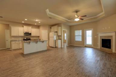 Main picture of 9321 Clayton Dr
