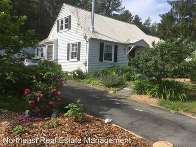 Main picture of 32 Hawthorne St