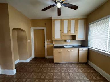 Main picture of 1545 Glenmont Rd