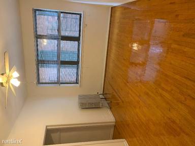 Main picture of 4350 N Ashland Ave