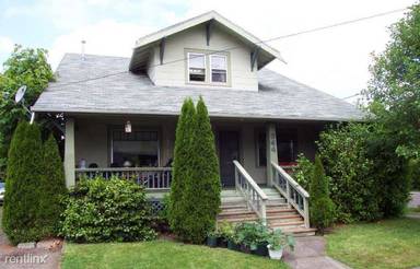 Main picture of 344 NW 12th St