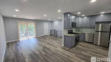 Main picture of 9841 Northeast Ave