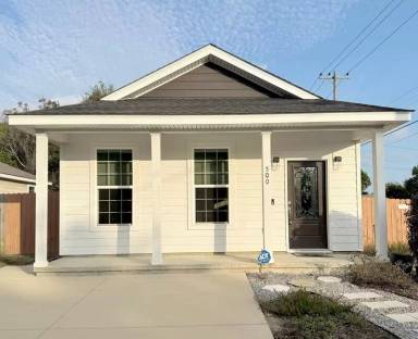 Main picture of 500 N D St