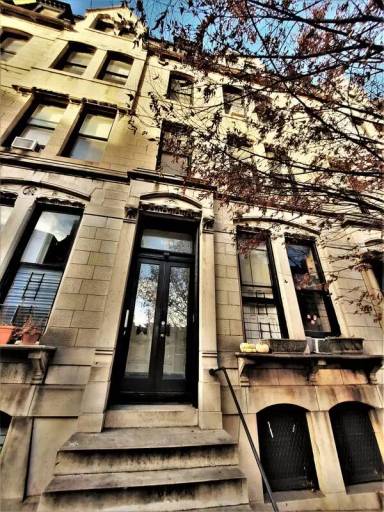 Main picture of 1218 Saint Paul St
