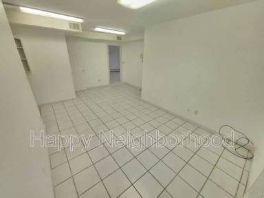 Main picture of 222 E Main St