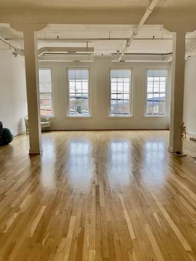 Main picture of 609 East Market St