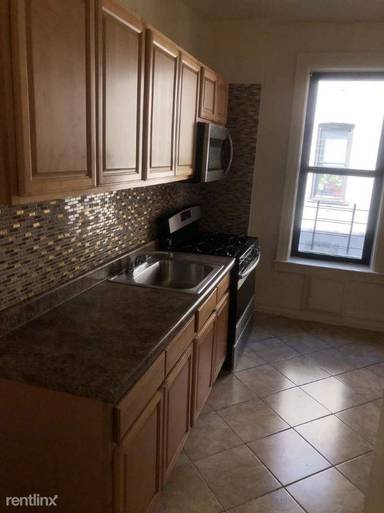 Main picture of 1315 Eastern Pkwy