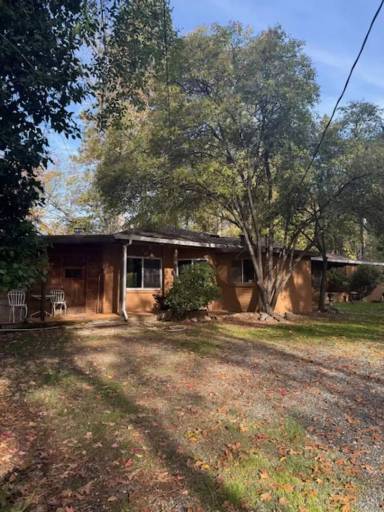 Main picture of 808 Pine Oak Ln