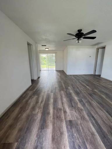 Main picture of 533 Crandall St NW