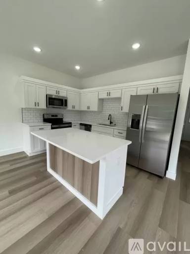 Main picture of 44 Beverly Hills Dr