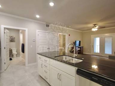 Main picture of 2001 E Brookview Cir