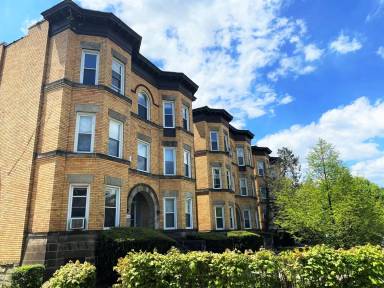 Main picture of 5542 Jackson St
