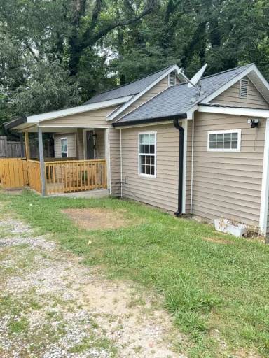 Main picture of 7637 Idlewild Rd