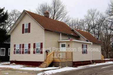 Main picture of 111 Jackson St