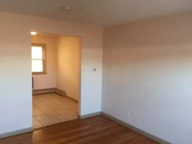 Main picture of 7432 N Harlem Ave
