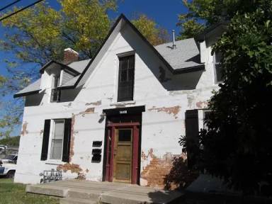 Main picture of 1201 E Ash St
