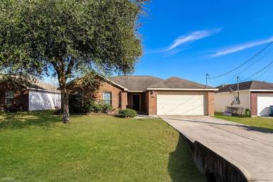 Main picture of 16209 N View Ct