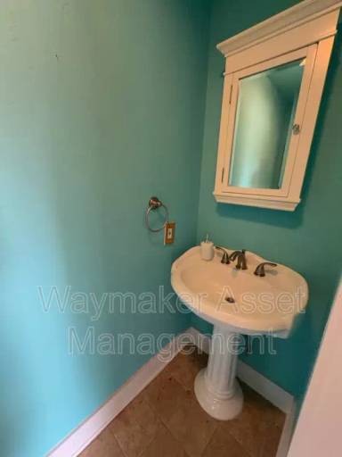 Main picture of 1230 N Chestnut St
