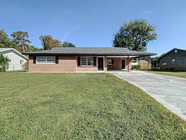 Main picture of 1113 SE 2nd St