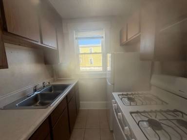Main picture of 349 Hanover St