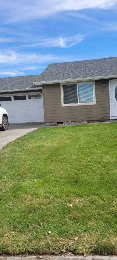 Main picture of 34 NE Alora Dr