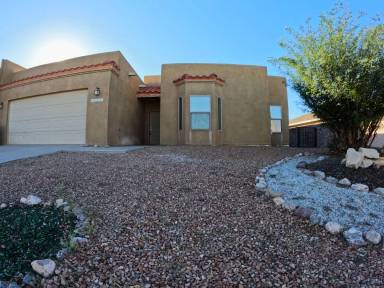 Main picture of 2210 Dakota Dr