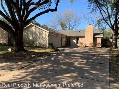 Main picture of 4711 Hickory Downs Dr