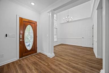 Main picture of 7219 Bevington Woods Ln