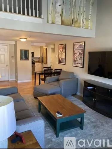 Main picture of 301 Kent Pl