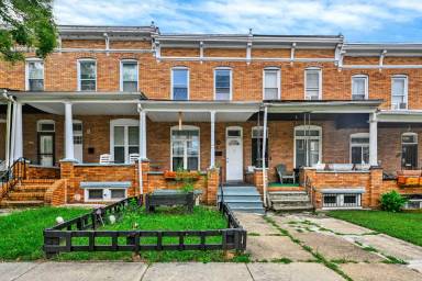 Main picture of 1815 E 30th St