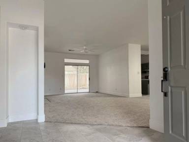 Main picture of 10616 Petalo Dr