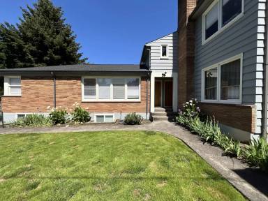 Main picture of 2836 SE 50th Ave