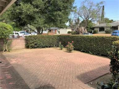 Main picture of 541 Highland Dr