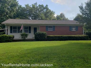 Main picture of 112 Lakeshore Dr