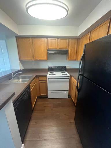 Main picture of 728 Executive Center Dr