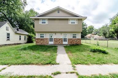 Main picture of 523 W 4th St