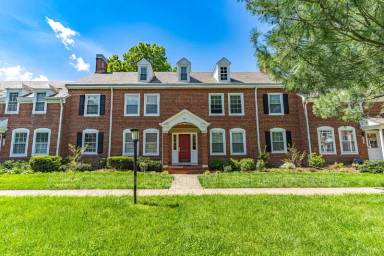 Main picture of 4271 35th St S