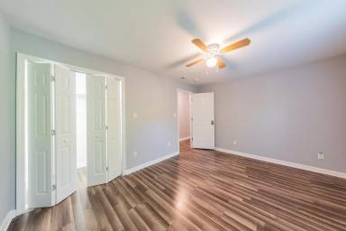 Main picture of 309 Bell St