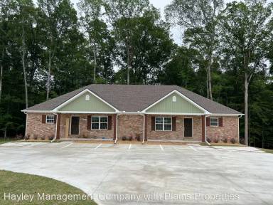 Main picture of 924 Logan Ct