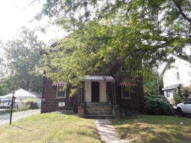 Main picture of 3312 E. Manhattan - 5