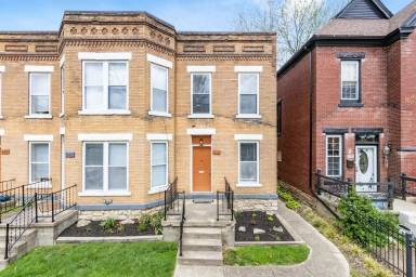 Main picture of 846 Oak St