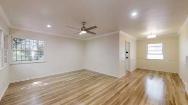 Main picture of 3350 - 3354 Mentone Ave - 3352