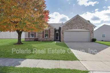 Main picture of 67 W Clear Lake Ln